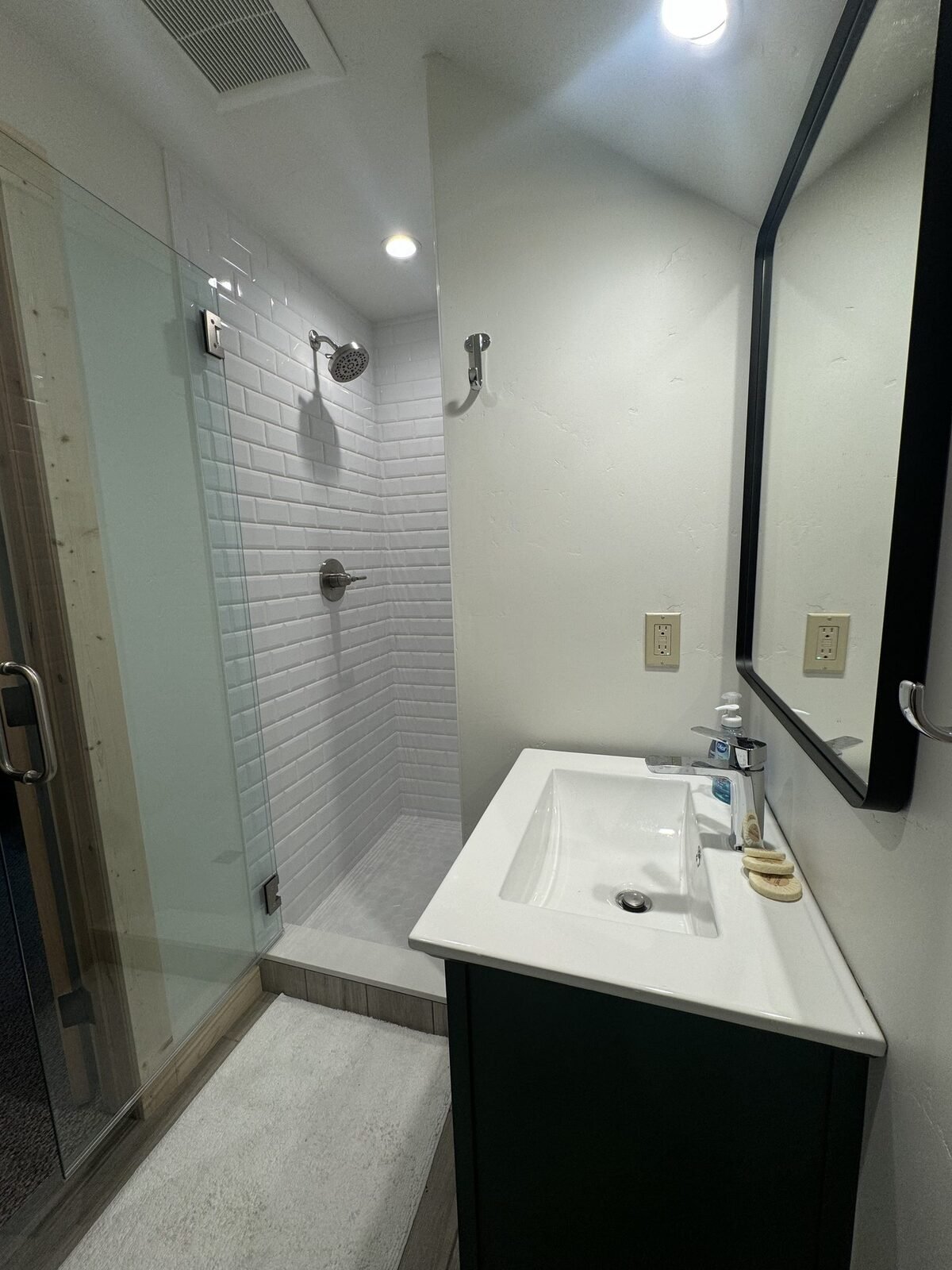 Bathroom remodel Reno NV by RCV Construction